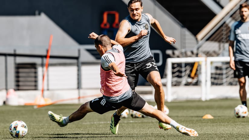 20240403 LAFC Training Long Palencia